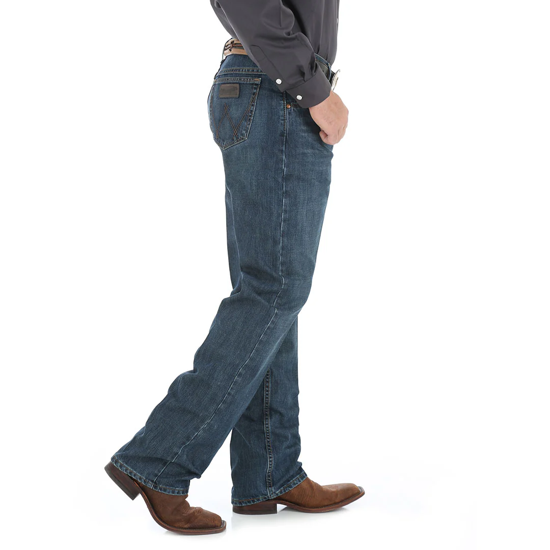 Wrangler Men's 20X Competition Mid Rise Relaxed Jeans - Image 3