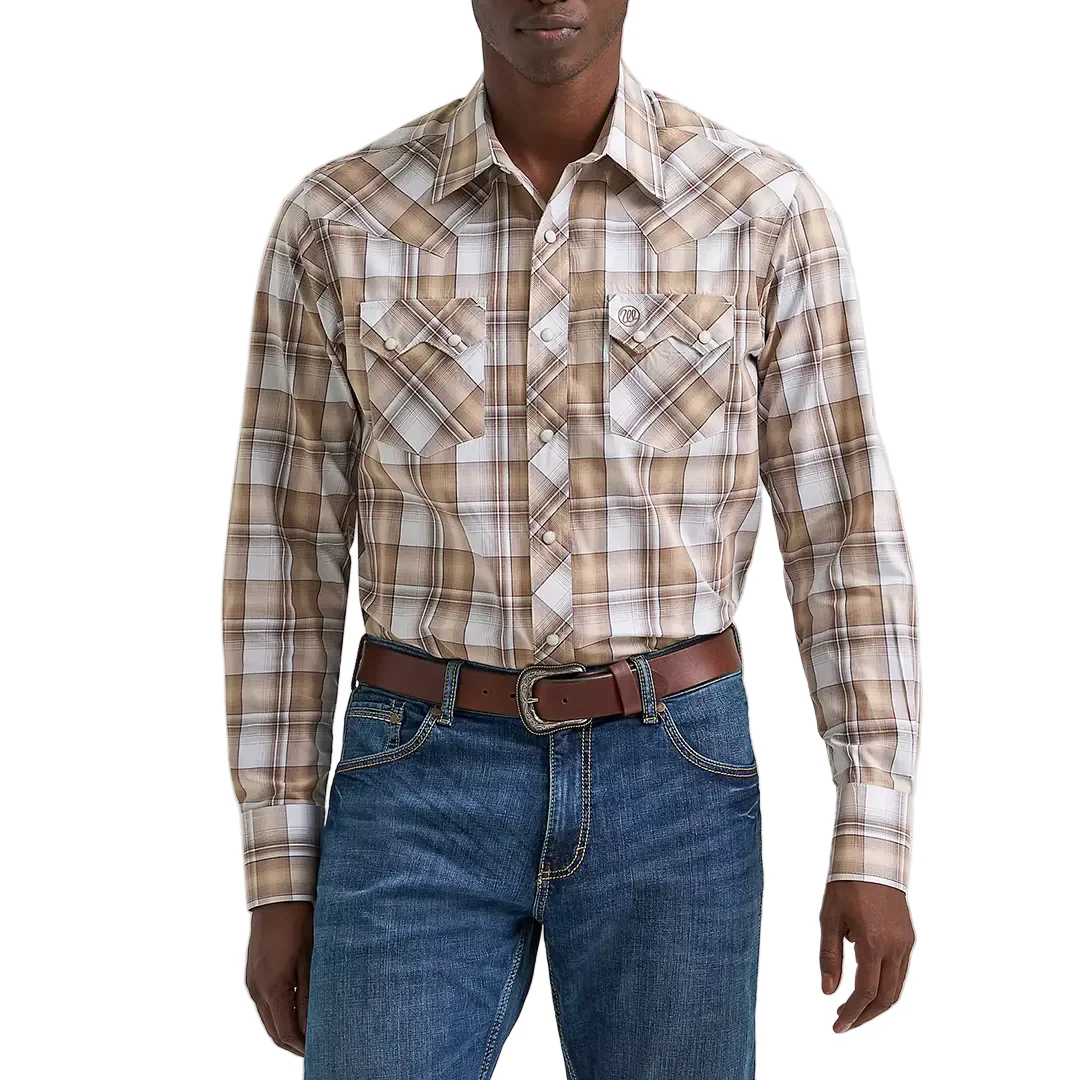 Wrangler Men's Retro Premium Plaid Print Long Sleeve Snap Shirt