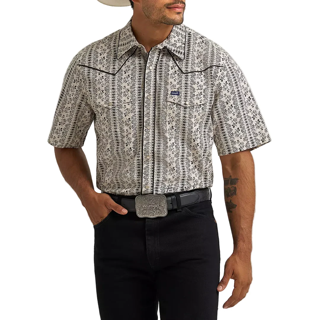 Wrangler Men's Vintage-Inspired Piped Printed Short Sleeve Snap Shirt
